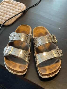 Birkenstock Arizona Gator Gleam Sandals